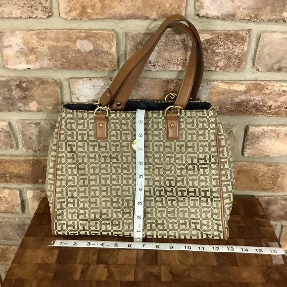 TOMMY HILFIGER Monogram Tan Logo Satchel/Bag - Picture 8 of 9